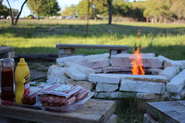10 Easy Steps to Build Your Own Backyard Fire Pit